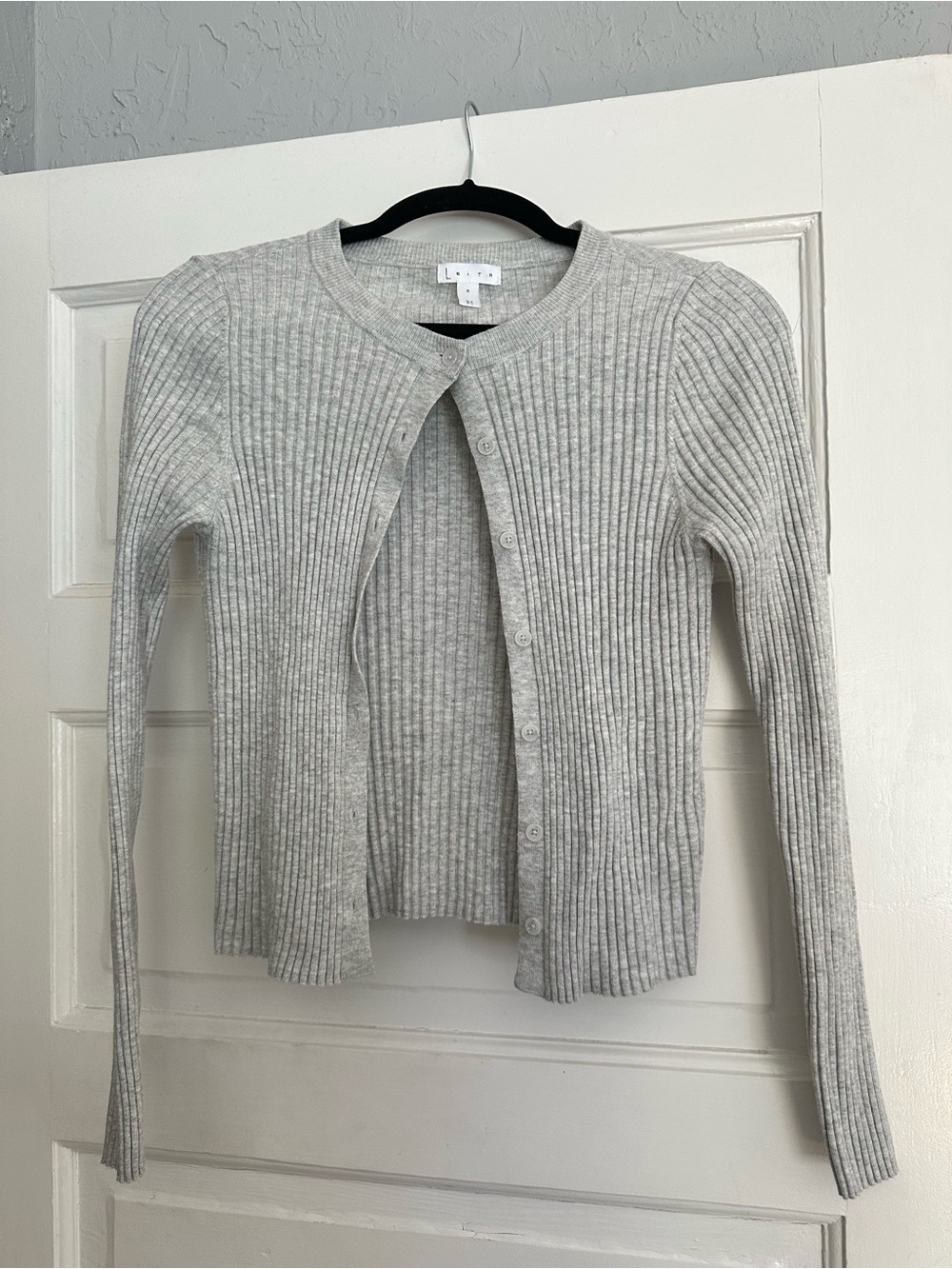 Leith Light Gray Ribbed Button-Front Cardigan - Picture 1 of 3